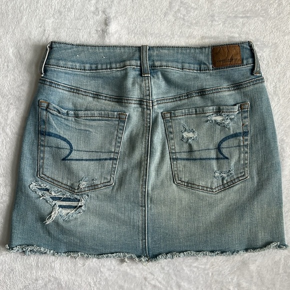 AMERICAN EAGLE Women’s Hi Rise Distressed Edgy Button Fly Grunge‎ Denim Skirt 8 - Picture 2 of 10